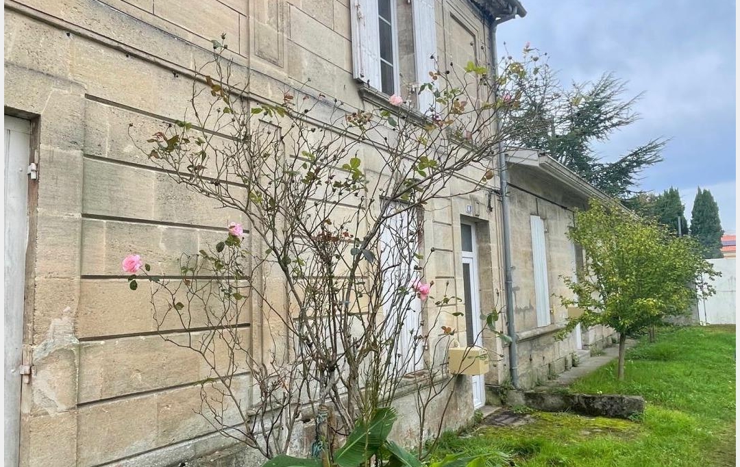 BOUTIN MATTHIAS : Maison / Villa | SAINT-YZAN-DE-SOUDIAC (33920) | 66 m2 | 520 € 