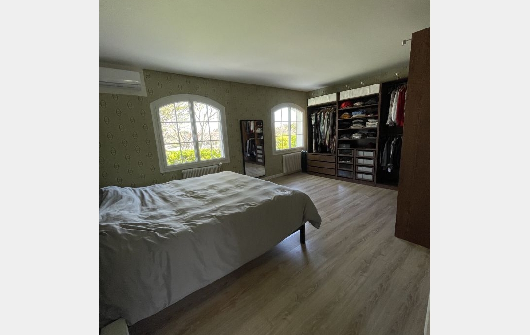 BOUTIN MATTHIAS : Maison / Villa | SAINTE-EULALIE (33560) | 186 m2 | 1 844 € 