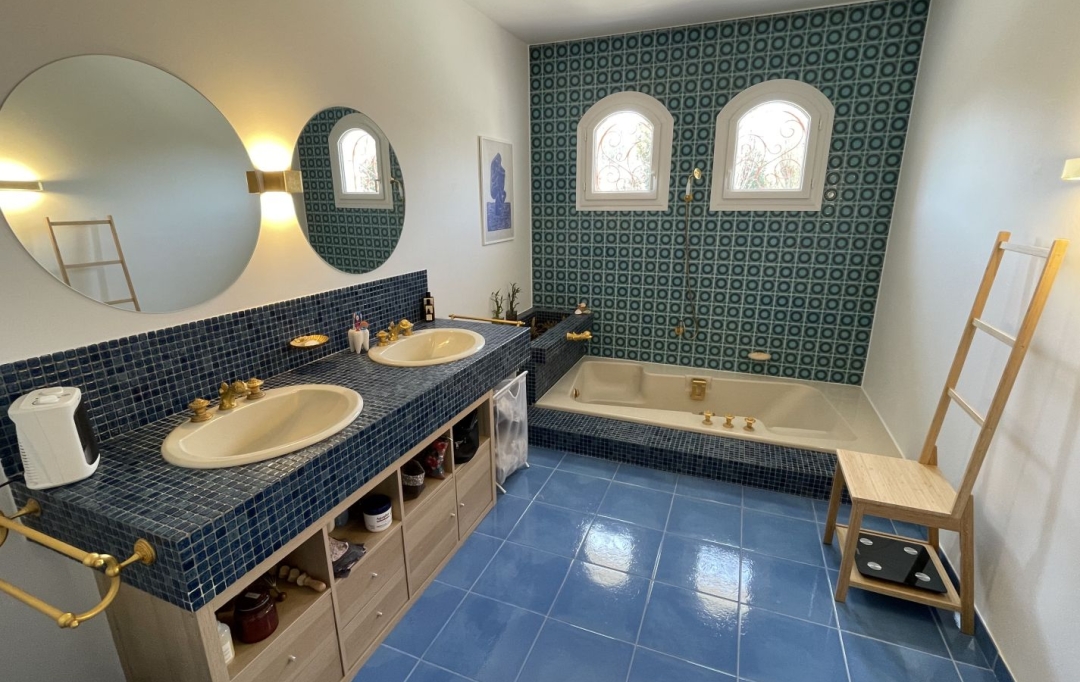 BOUTIN MATTHIAS : Maison / Villa | SAINTE-EULALIE (33560) | 186 m2 | 1 844 € 