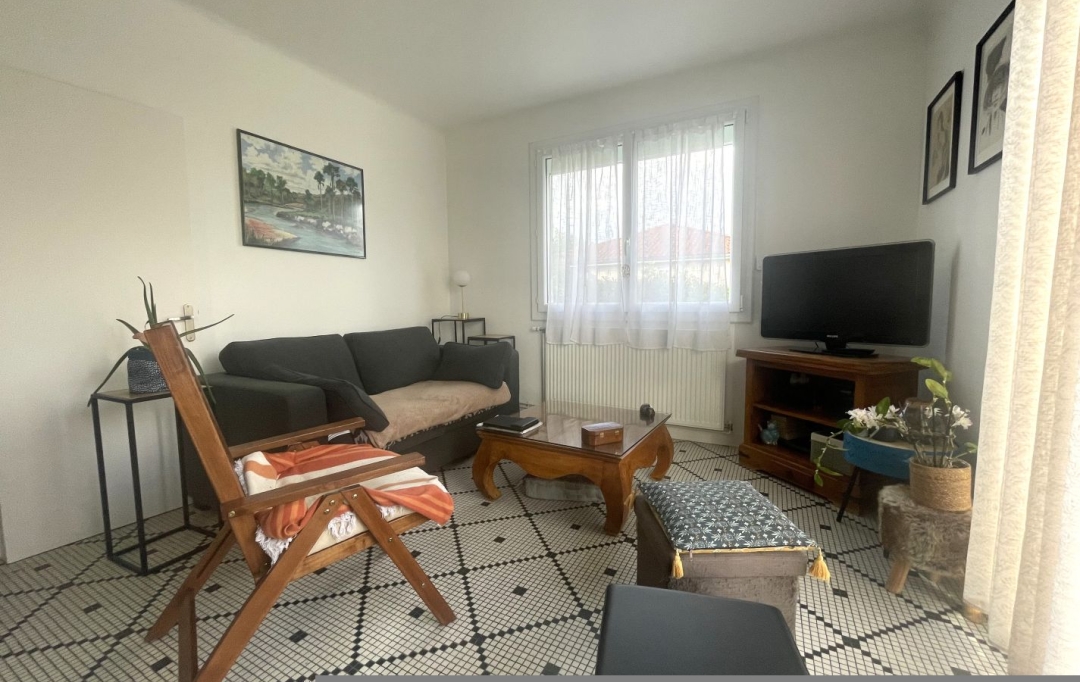 BOUTIN MATTHIAS : Maison / Villa | CARBON-BLANC (33560) | 58 m2 | 270 400 € 
