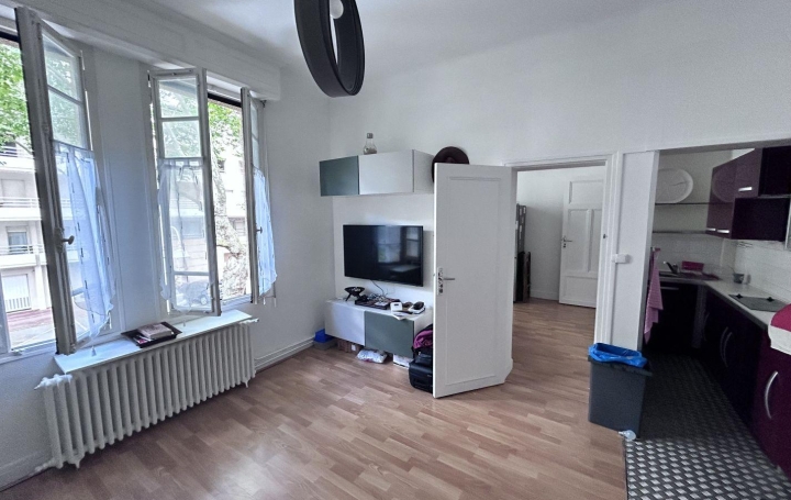 Appartement P2 ARCACHON 46 m2 900 € Appartement P2 ARCACHON 46 m2 900 €